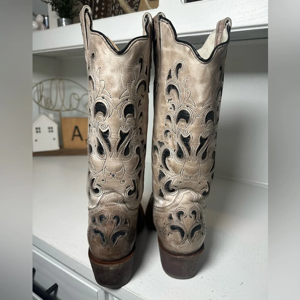 **SOLD**J.B. Dillon Women’s Western Boots 7.5B Tan Cutout Leather Cowboy Vintage - Picture 4 of 7